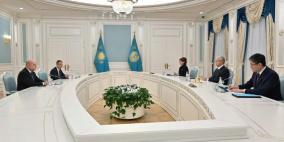 الهباش يلتقي رئيس جمهورية كازاخستان ويُسلّمه رسالة خطية من الرئيس عباس