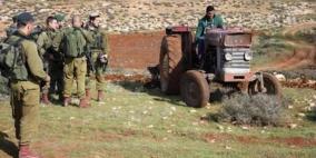 الاحتلال يستولي على جرار زراعي شرق قلقيلية