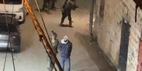 الاحتلال يعتقل شابا من سلواد