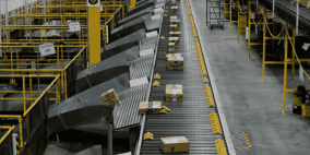 نتقادات تطال أمازون بسبب أداة ذكاء اصطناعي تشتري دون موافقة المتاجر