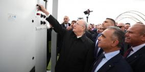 "نور طوباس" مصطفى يفتتح أكبر محطة للطاقة الشمسية في فلسطين