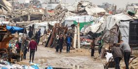 غارات وقصف على مناطق في قطاع غزة ووفاة رضيعة بسبب البرد