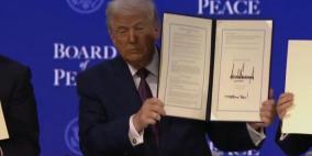 ترامب يوقّع ميثاق مجلس السلام في دافوس