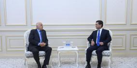 وزير خارجية أوزبكستان يستقبل الفريق الرجوب