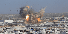 الاحتلال يواصل خروقاته في غزة: نسف منازل وقصف مدفعي بعد يوم دام