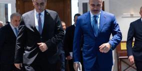 وزير الخارجية التركي يستقبل رئيس اللجنة الوطنية لإدارة قطاع غزة في انقرة