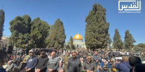 80 ألف مصلٍ يؤدون صلاة الجمعة الأولى من رمضان بالمسجد الأقصى