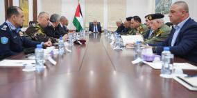 الشيخ يعقد اجتماعا أمنيا بحضور رئيس الوزراء وكبار المسؤولين لبحث المستجدات السياسية والأمنية