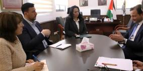 وزيرة التنمية الاجتماعية تبحث مع القنصل الإيطالي سبل تعزيز التعاون