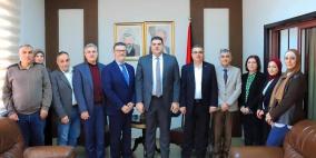 الأحمد يؤكد أهمية تعزيز التعاون لدعم قطاع الخدمات اللوجستية