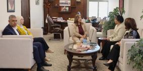 الخليلي وأبو عون تبحثان تطوير منظومة الاستجابة الوطنية للعنف ضد المرأة