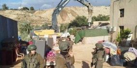 الاحتلال يهدم منزلا شمال القدس بحجة عدم الترخيص