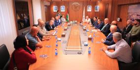 وفد من جمعية صندوق دعم الطالب الفلسطيني "PSSF" يزور جامعة النجاح الوطنية ومستشفاها الوطني الجامعي