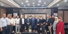 اتحاد المطورين العقاريين يهنئ رؤساء بلديتي البيرة ورام الله ومجالسهم المنتخبة