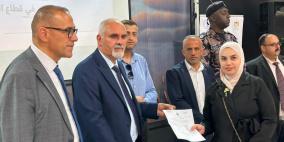 بحضور أكثر من 500 مزارع.. وزير الزراعة يسلم منح ويطلق مشاريع زراعية في دورا وبلداتها والظاهرية والرماضين