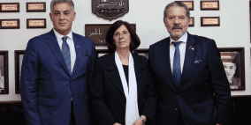 ممثل الرئيس الخاص ومحافظ سلطة النقد يؤكدان دعمهما لبلدية نابلس
