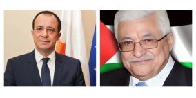 اتصال هاتفي بين الرئيس عباس ونظيره القبرصي