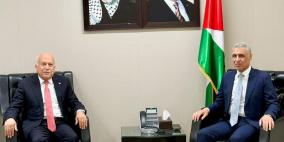 الوزير قنديل يلتقي وزير الاقتصاد ويبحثان تعزيز التعاون لدعم القطاع الاقتصادي