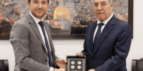 الشيخ يستقبل القنصل العام الفرنسي وممثلة الكونفدرالية السويسرية في لقاءين وداعيين