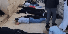 بالفيديو: مستوطنون يقتحمون المسجد الأقصى ويؤدون طقوسا تلمودية
