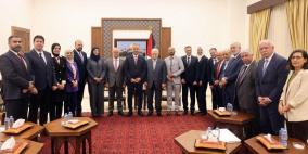 الرئيس عباس يستقبل رئيس وأعضاء بلدية الخليل