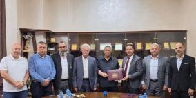 "فلسطين الأهلية" توقع اتفاقية لدعم 100 طالب مقدسي مع المؤتمر الوطني ووكالة بيت مال القدس