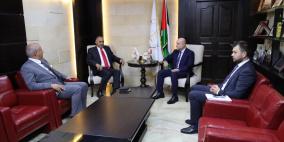 الهباش ومدير وكالة بيت مال القدس يبحثان تعزيز التعاون والعمل المشترك