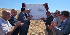 وزير التربية يضع حجر الأساس لمدرسة مهنية ويتفقد المدارس الصيفية في طوباس