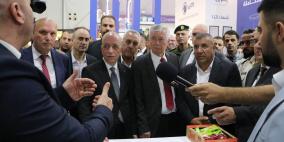 وزير الصناعة يفتتح فعاليات النسخة السابعة من معرض الغذاء في فلسطين 2026