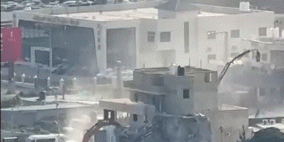 بالفيديو: الاحتلال يهدم منزلًا مكوّنًا من ثلاثة طوابق في محطة عرابة وسط انتشار عسكري واسع