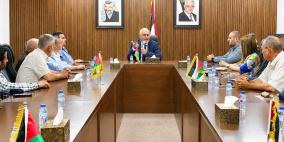 وزير الزراعة يبحث مع 26 هيئة محلية في رام الله والبيرة تعزيز التخطيط الزراعي وتوجيه المشاريع نحو الأولويات