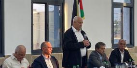 وزير الداخلية يعقد لقاءً في النبي صالح ويؤكد تعزيز السلم الأهلي وسيادة القانون