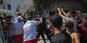 شهيد وجرحى بقصف إسرائيلي استهدف فناء منزل بمدينة دير البلح