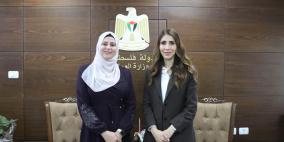وزيرة العمل وبلدية بيت لقيا ترسمان مسارات عملية لتعزيز التشغيل ودعم التعافي الاقتصادي