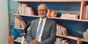 د. بشار الكرمي.. رحلة من الطب والعمل التطوعي إلى بناء تجربة مخبرية