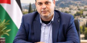 أزمة الثقافة السطحية الأفقية: حين تنتصر سرعة المعلومة على عمق المعرفة