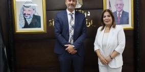 وزيرة شؤون المرأة تبحث مع رئيس بعثة الشرطة الأوروبية تعزيز التعاون المشترك