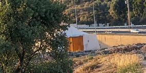 محافظة القدس: بؤرة استعمارية ثانية في بيت إكسا خلال أربعة أشهر ضمن مسار متصاعد للسيطرة على أراضي البلدة