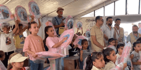 بنك فلسطين يبدأ تنفيذ مشروع توزيع الحقائب المدرسية على الطلبة في غزة