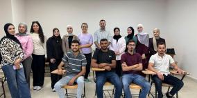 25 خريجاً وخريجة يختتمون تدريبهم ضمن برنامج "مسارات إعلامية"