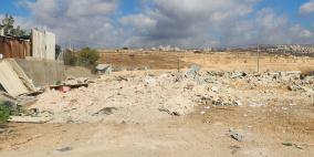 سلطات الاحتلال تهدم منشآت صناعية في جبع شمال شرق القدس