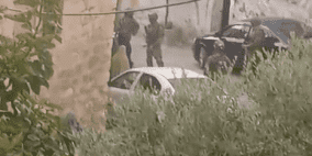 الخليل.. اعتقال مواطن وشقيقته في البلدة القديمة وشاب على مدخل العروب (فيديو)