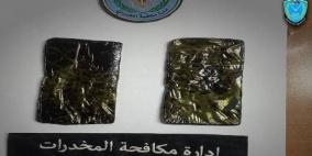 القبض على شخصين وضبط بلاطتين من الحشيش في ضواحي القدس 