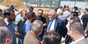  سليمية يبحث احتياجات القطاع الزراعي في عقربا ويوزع مساعدات زراعية طارئة للمزارعين المتضررين ضمن برنامج الاستجابة العاجلة.