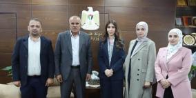تعزيز صمود المواطنين يبدأ بفرص العمل.. وزارة العمل تبحث أولويات التنمية الاقتصادية في صوريف