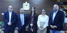 العمل والجامعة العربية الأمريكية تبحثان بناء نموذج متكامل للتدريب والتشغيل وريادة الأعمال