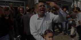غضب في غزة.. التقاعد المبكر "خطوة لعزل القطاع"