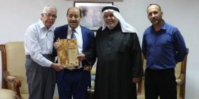 لجنة مسابقة البيرة الرمضانية تكرّم رئيس ديوان الموظفين ومدرسة الفرندز