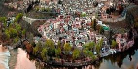 هنا في «طليطلة» استعاد شعراء عرب ملامح من مأساة أندلسية معاصرة