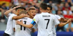 الماكينات تسحق المكسيك وتبلغ النهائي 